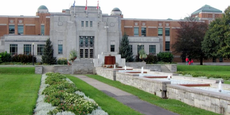 Montréal Üniversitesi