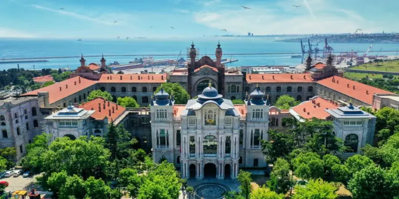 Sağlık Bilimleri Üniversitesi