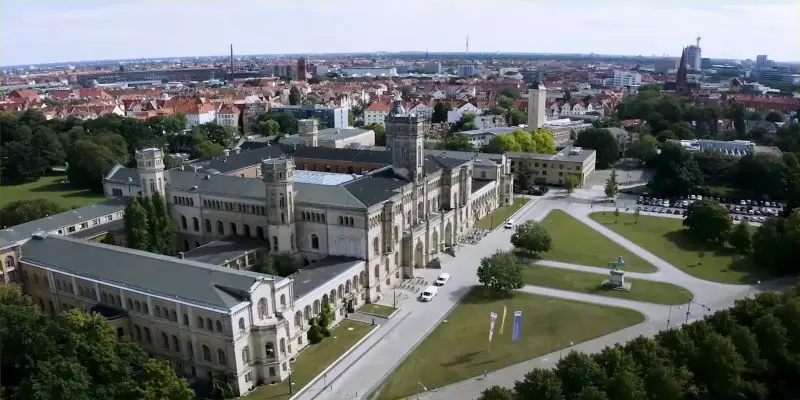 Leibniz Hannover Üniversitesi