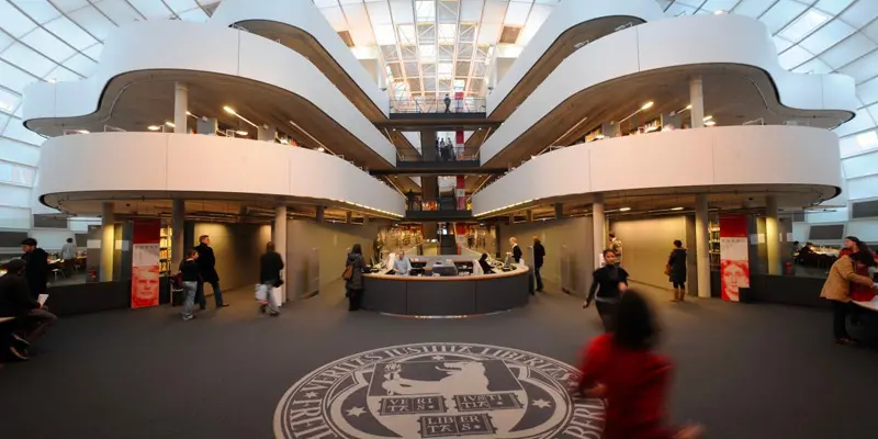 Freie Berlin Üniversitesi