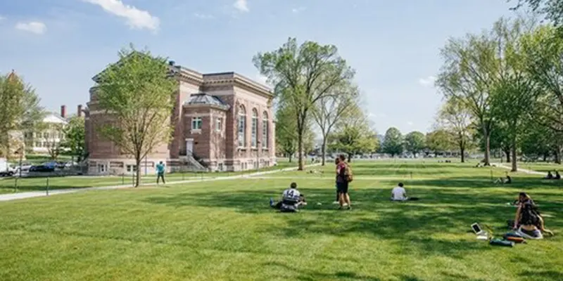 Dartmouth Koleji