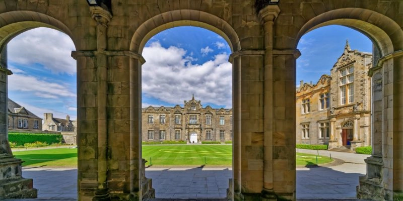St Andrews Üniversitesi