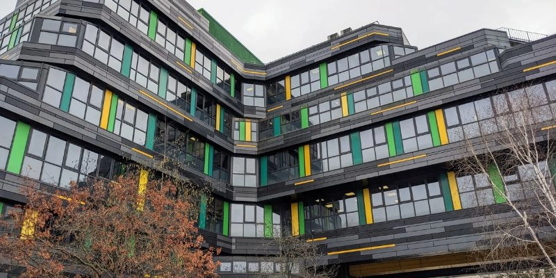 Queen Mary Londra Üniversitesi