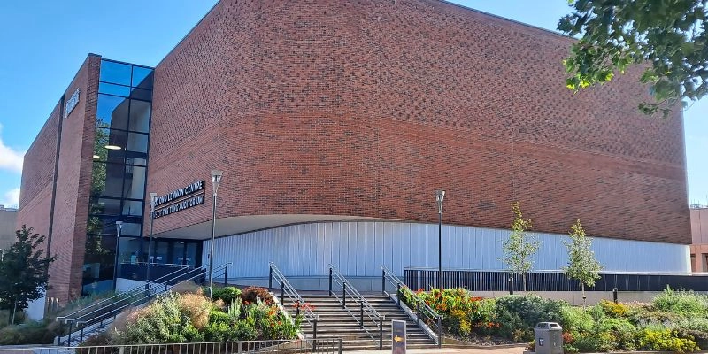 Liverpool Üniversitesi