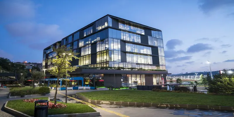 Haliç Üniversitesi