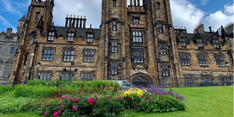 Edinburgh Üniversitesi