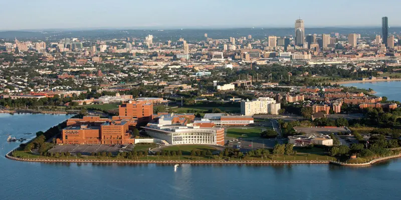 Boston Massachusetts Üniversitesi