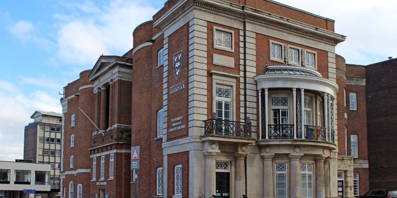 Liverpool Üniversitesi