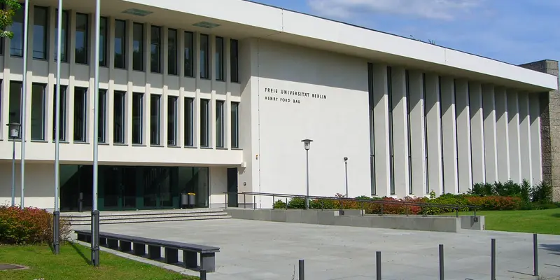 Freie Berlin Üniversitesi