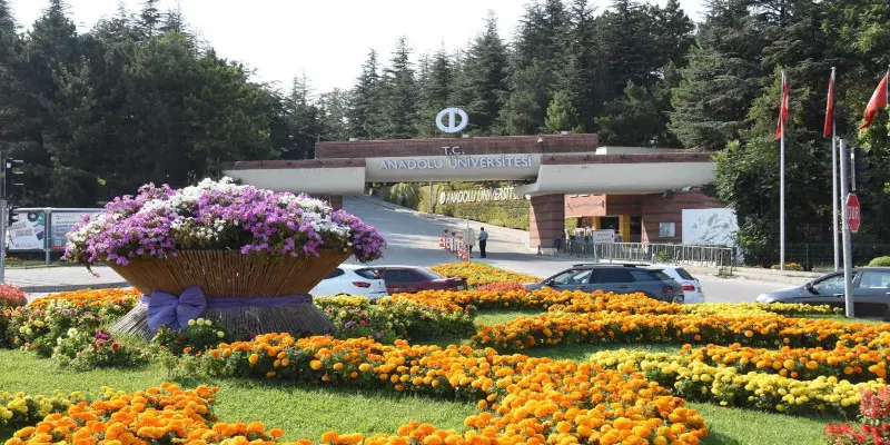 Anadolu Üniversitesi