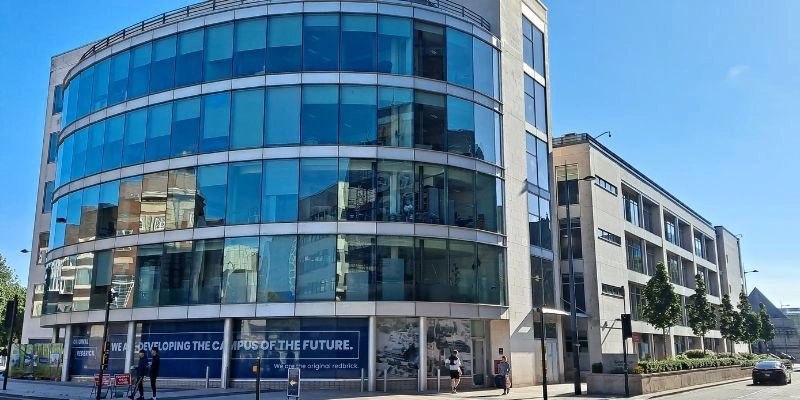 Liverpool Üniversitesi