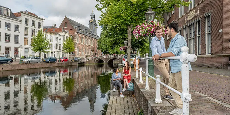 Leiden Üniversitesi