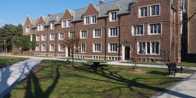 McMaster Üniversitesi