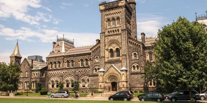Toronto Üniversitesi