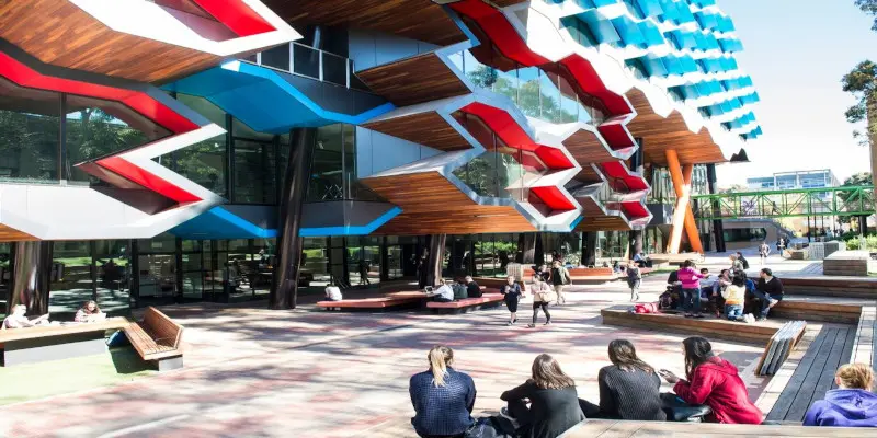La Trobe Üniversitesi