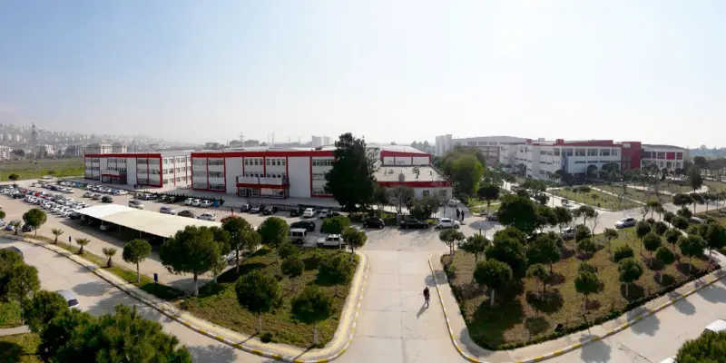 İzmir Kâtip Çelebi Üniversitesi