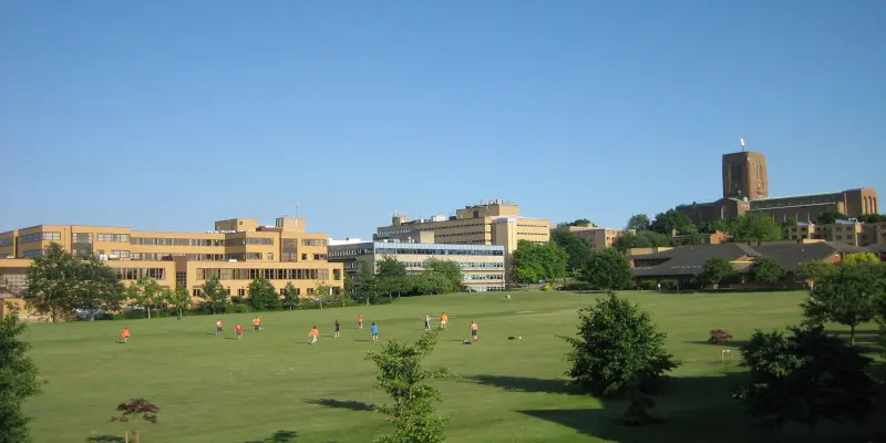 Surrey Üniversitesi