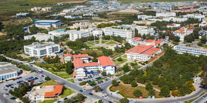 Akdeniz Üniversitesi