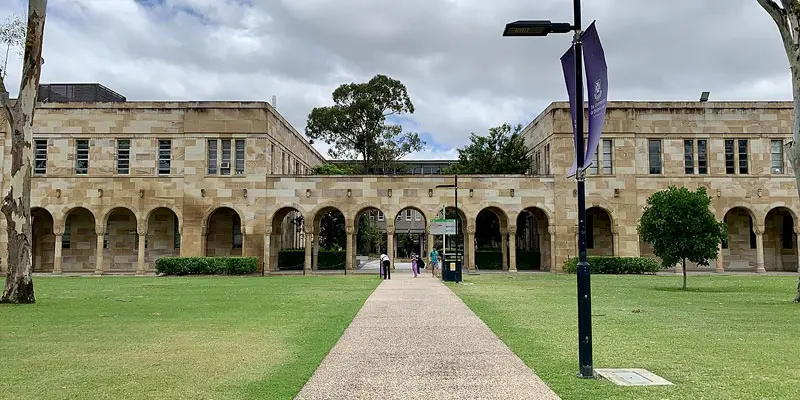 Queensland Üniversitesi