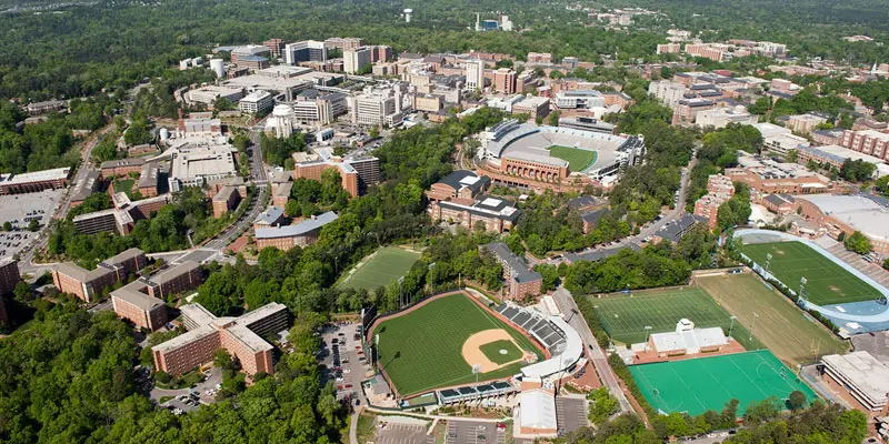 Kuzey Karolina Üniversitesi, Chapel Hill