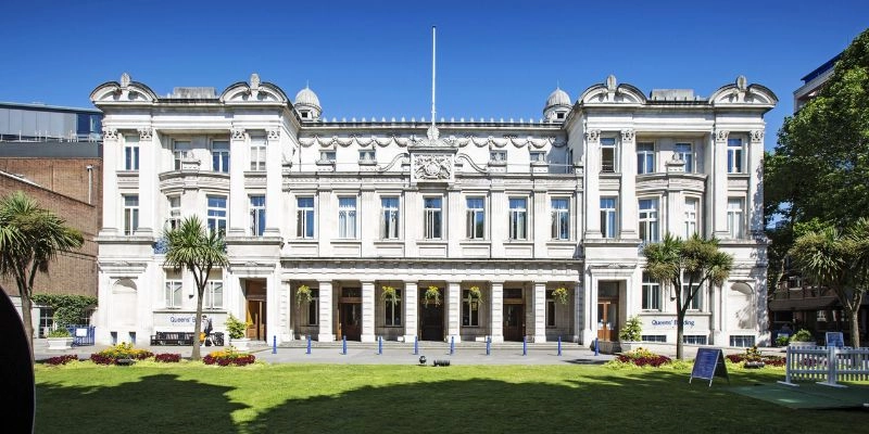 Queen Mary Londra Üniversitesi
