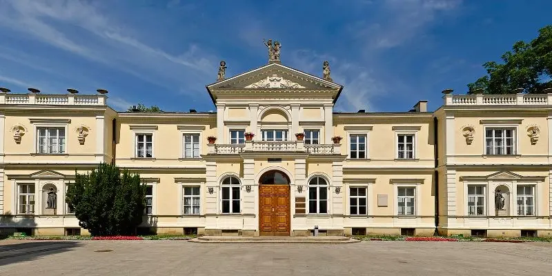 Varşova Yaşam Bilimleri Üniversitesi