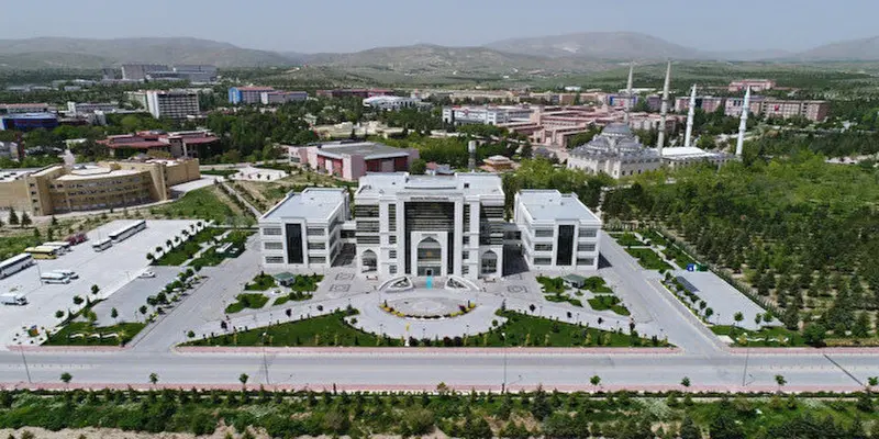 Selçuk Üniversitesi