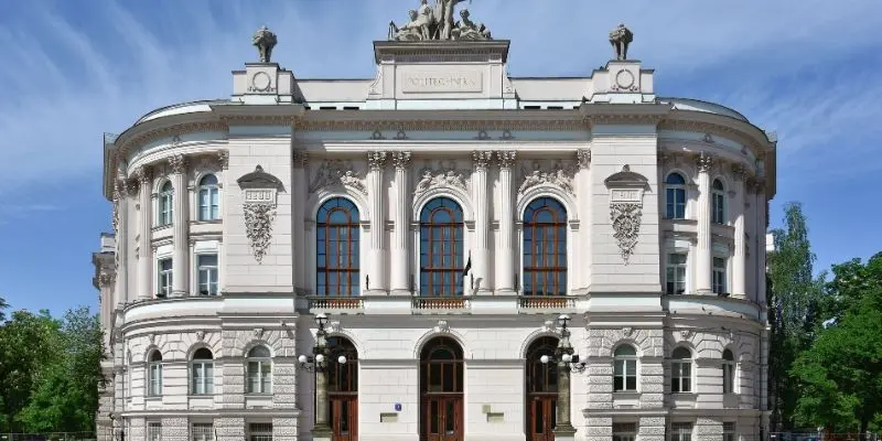 Varşova Teknoloji Üniversitesi