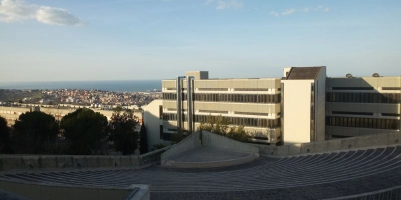 İtalya'nın en iyi devlet üniversitesi Marche Polytechnic University hakkında daha fazla bilgi alın