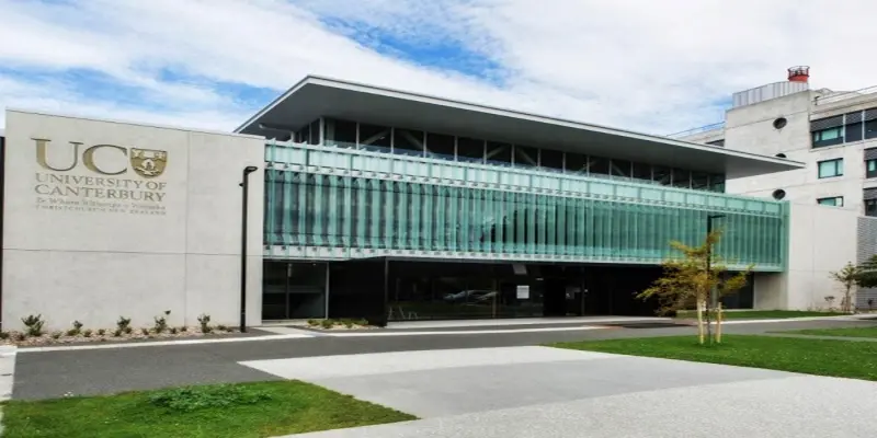 Canterbury Üniversitesi