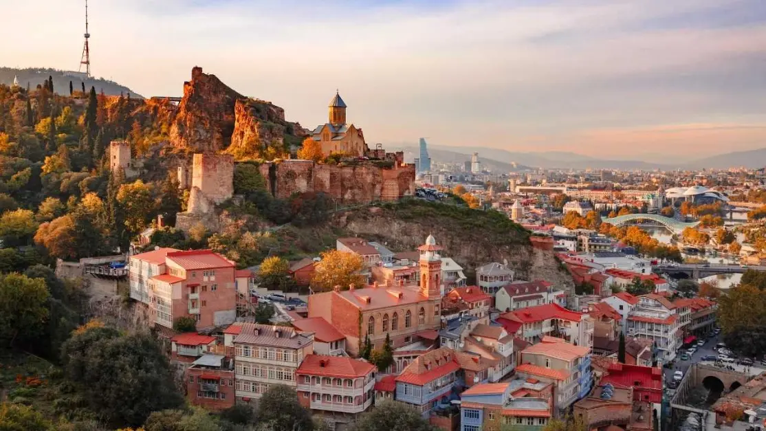 Georgia Bölgesinde eğitim alabileceğiniz en iyi üniversiteleri buradan bulabilirsiniz